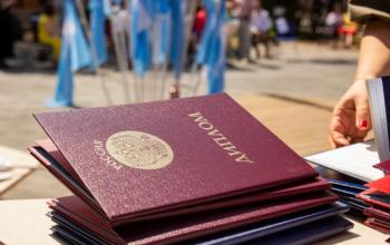 Тюменских выпускников приглашают на работу в школы Ямала