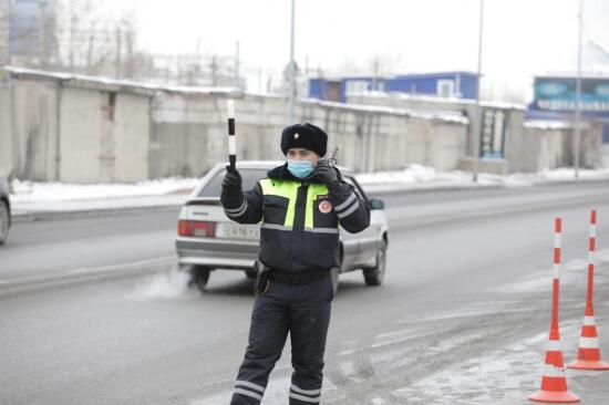 На трассе Тюмень – Ханты-Мансийск автоинспекторы будут массово останавливать водителей