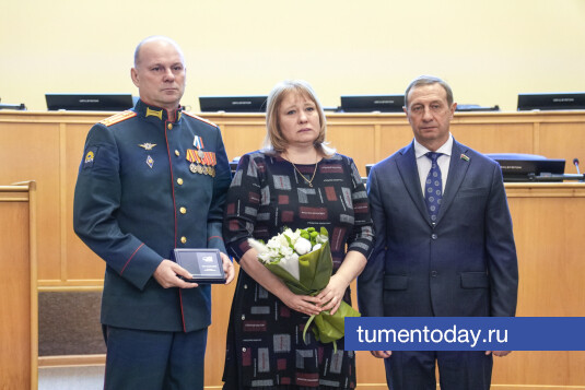 В Тюмени наградили отцов, воспитавших защитников Отечества