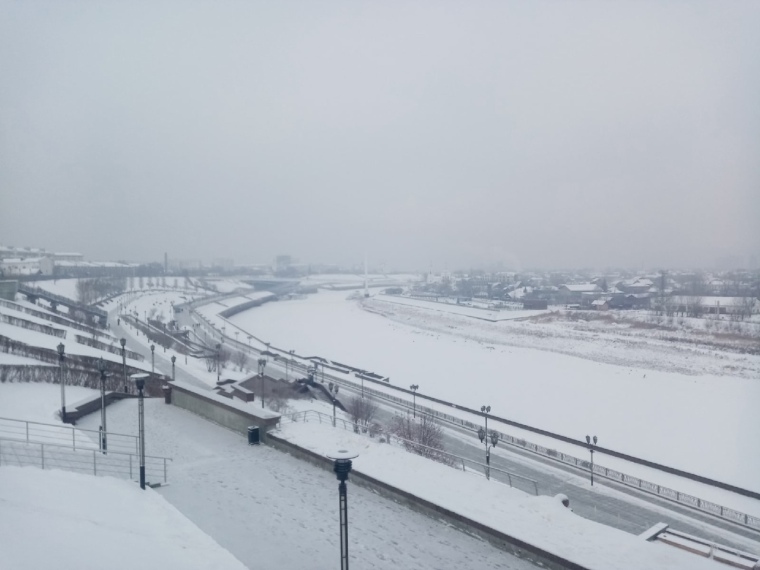 Погода в тюмени в апреле 2024г. Тюмень климат. Фото моста в Тюмени в снегопад.