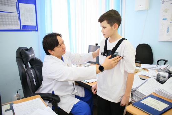 Тюменский врач помогает детям с деформацией грудной клетки