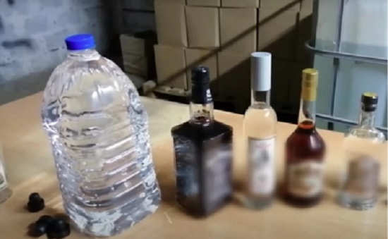 В Тюменской области обнаружили подпольный цех по производству алкоголя