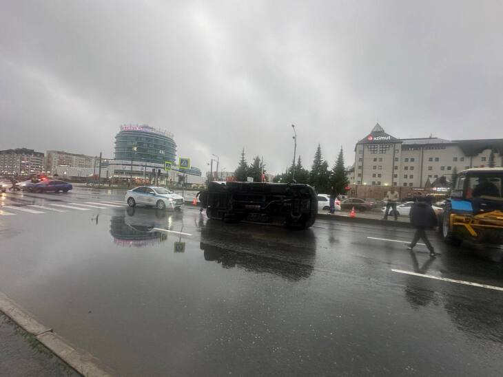 В ДТП со скорой в Тобольске пострадали четыре человека