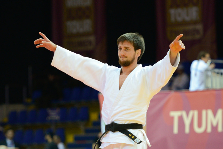Муса Могушков принес первую золотую медаль сборной России.