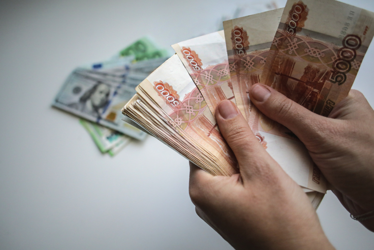 В Тюменской области объем платных услуг вырос за год на 11 млрд рублей