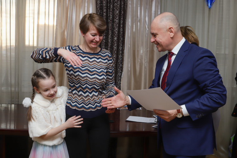 Семьи сотрудников сердечно поздравил главный редактор издания Александр Скорбенко