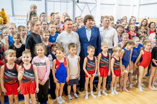Олимпийский чемпион Алексей Немов провел мастер-класс для тобольских гимнастов