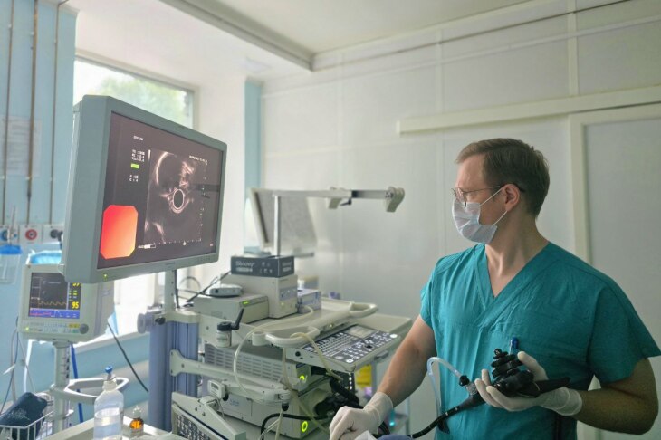 Тюменские врачи сохранили желудок 83-летнему пациенту с злокачественной опухолью