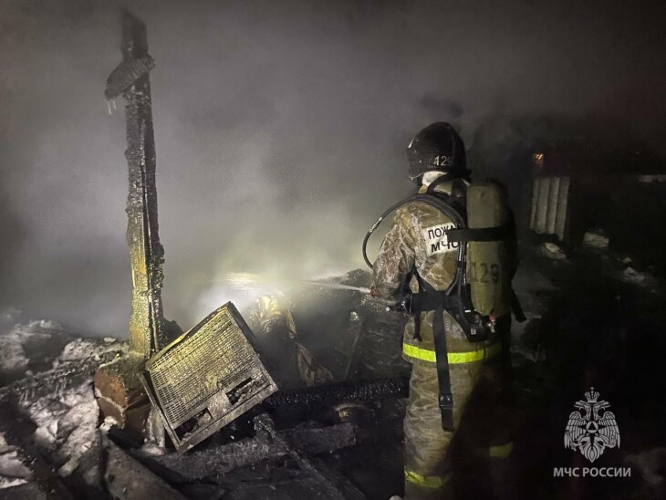 Один человек погиб на пожаре жилого дома в Тобольском районе