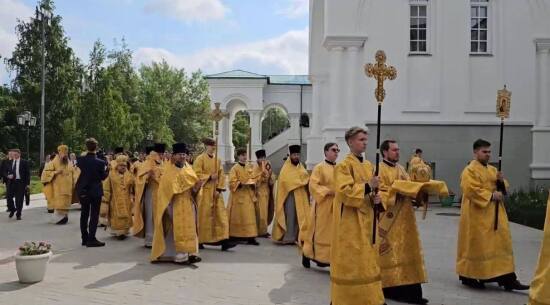 Патриарх Московский и всея Руси Кирилл начал освящение Благовещенского собора в Тюмени