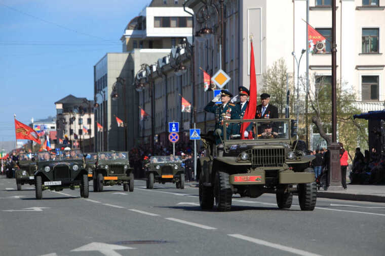 Мероприятия в тюмени на 9 мая 2024. 9 Мая Тюмень. День Победы Тюмень. Парад в Тюмени 9 мая 2024. Тюмень май.