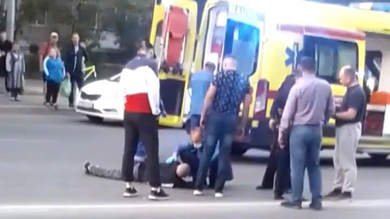 На центральной улице Тюмени иномарка сбила мужчину