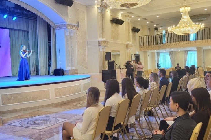 30 юных талантов Тюменской области получили награды