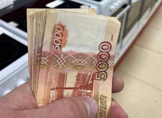 Жители Тюменской области за год потратили в магазинах более 566 млрд рублей