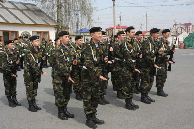 Участники смотра-конкурса подтвердили готовность к службе в рядах Российской армии
