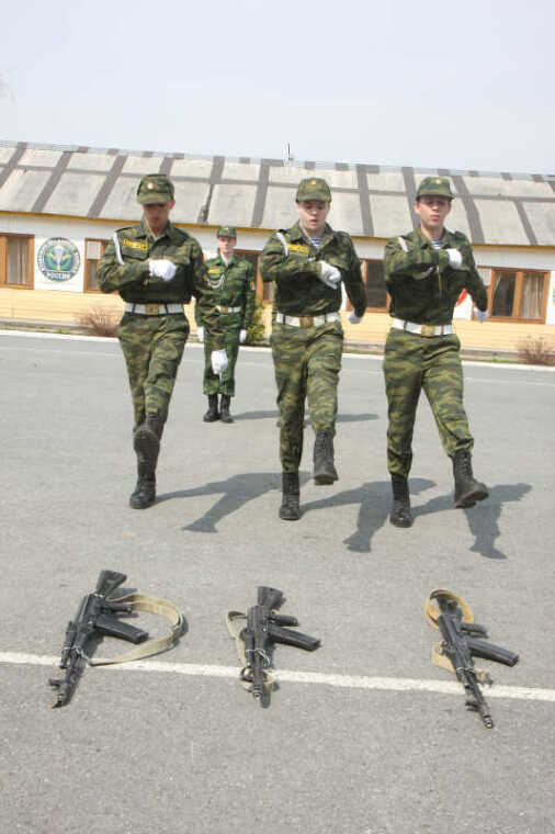 Участники смотра-конкурса подтвердили готовность к службе в рядах Российской армии