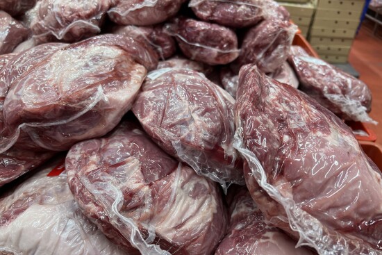 Тюменские производители ввели в оборот 37 тонн мясной продукции с перенесенным сроком годности