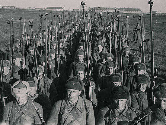 «Есть у войны печальный день начальный»