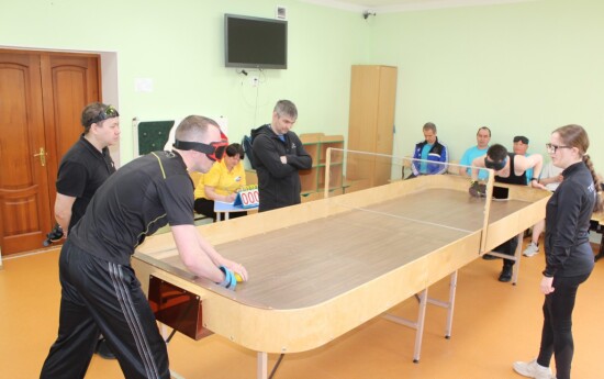 В Тюмени проходят состязания по теннису среди слепых и слабовидящих