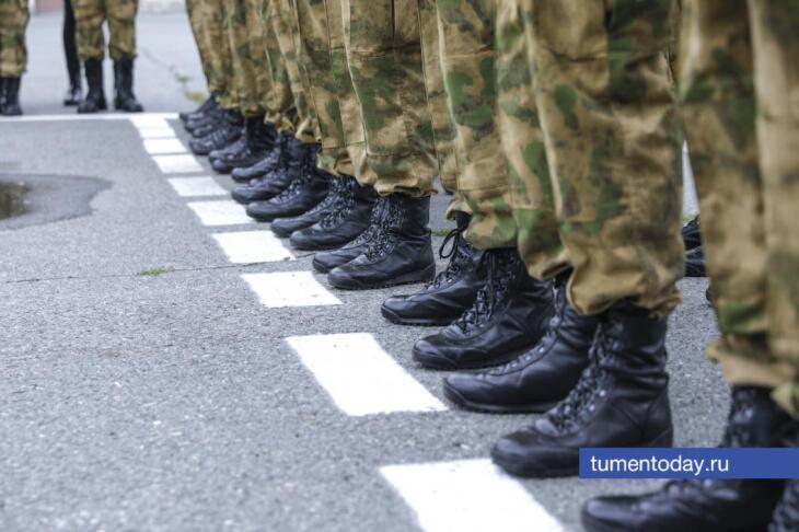 Владимир Путин подписал закон о призыве на военную службу в течение календарного года