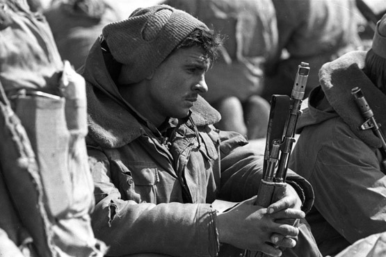 Îáåä â ïîëå. Ïîëèõóìðè, Àôãàíèñòàí.