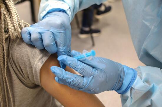 Более 33 600 тюменцев вакцинировались от гепатита А
