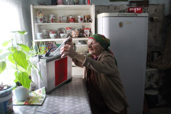 Тюменские ветераны на избирательных участках и из дома голосуют на выборах президента России 