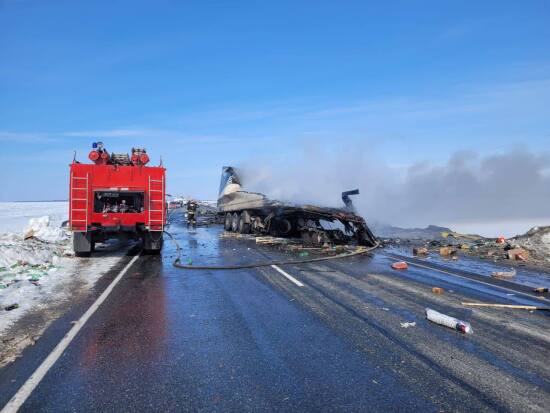 Пять человек погибли и сгорели машины в массовом ДТП на трассе Тюмень – Омск 
