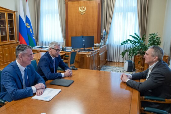 Александр Моор провел рабочую встречу с председателем Уральского банка Сбербанка