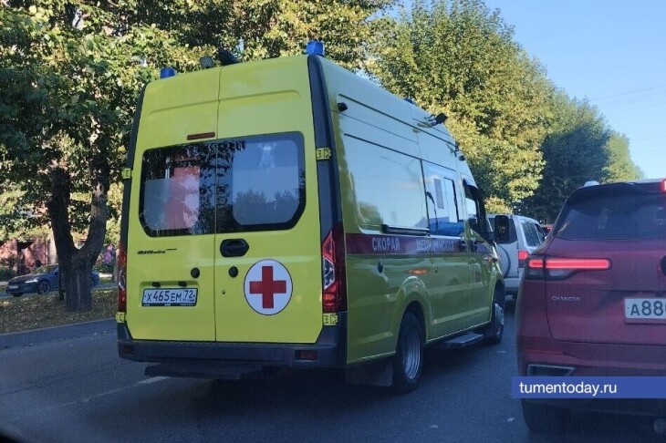 Тюменские врачи скорой за выходные оказали помощь 1222 жителям