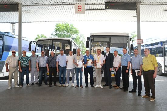 Тюменские водители автобусов победили на международном конкурсе профмастерства