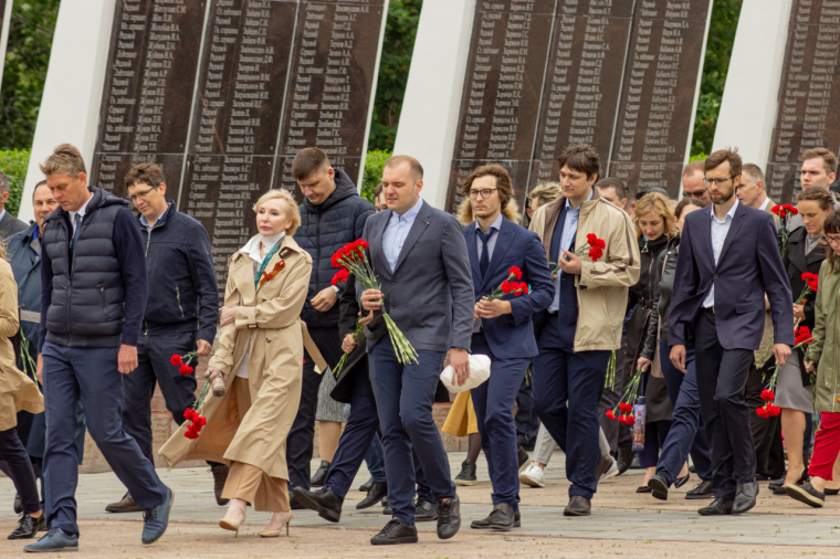 Фото Сергея Мжельского