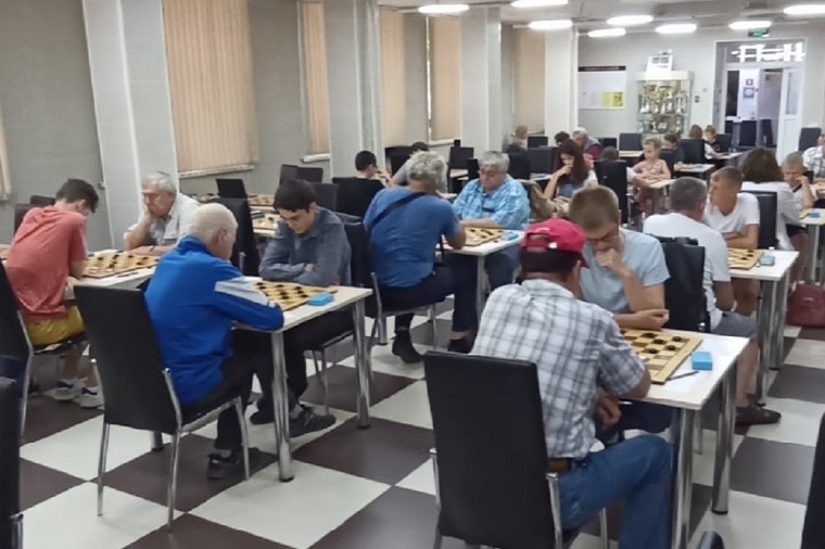 Фото федерации шашек Тюменской области. Автор неизвестен
