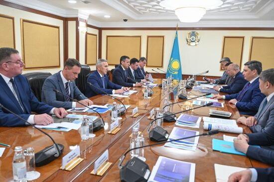 Александр Моор обсудил с премьер-министром Казахстана ремонт пропускного пункта на границе