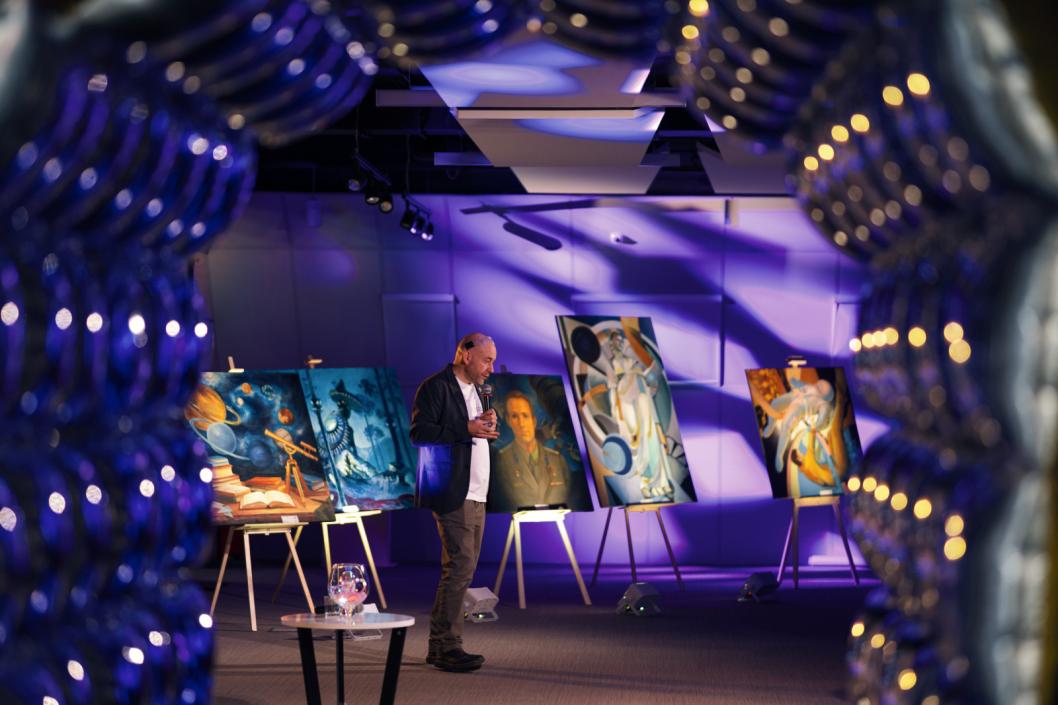 Почему в России нет зумеров: интервью с технокультурологом Иваном Карпушкиным