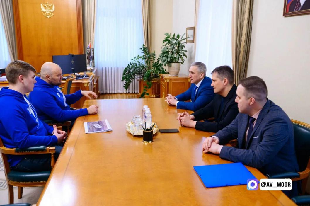 Фото из канала Александра Моора в МАХ