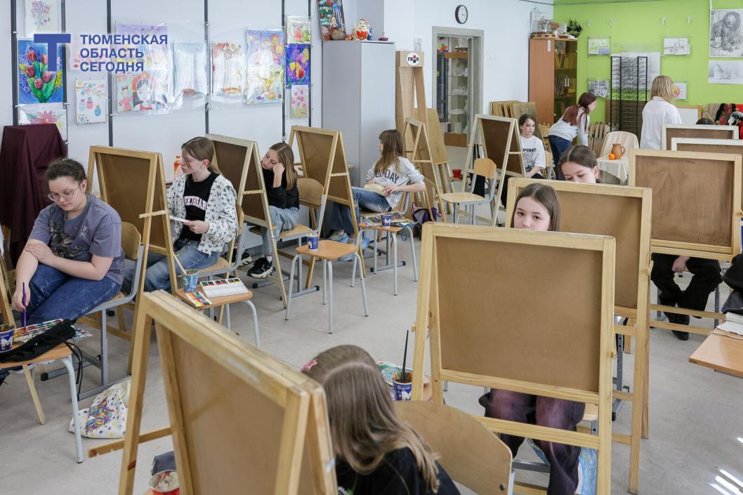 Народная комиссия посетила детскую школу искусств «Гармония» в Тюмени