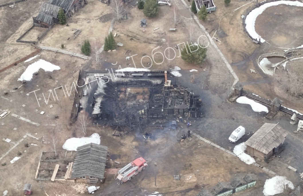 В туристическом комплексе «Абалак» сгорел ресторан: подробности ЧП