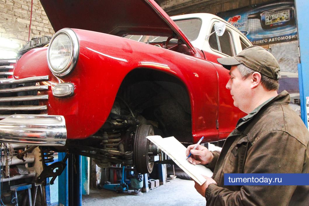 А это мы уже на другом СТО, наблюдаем за процессом | Фото Дениса Моргунова