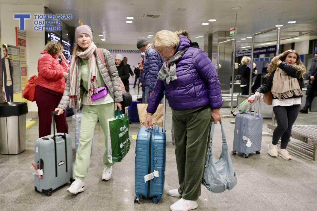 Отдых в Дубае: тюменские туристы о ракетных атаках, панике в отеле и возвращении домой. Эксклюзив