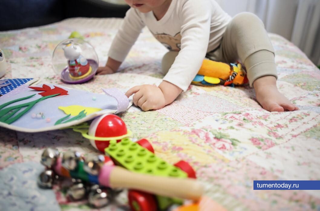 Более 5,6 тюменских тысяч семей получили региональный маткапитал на первенца