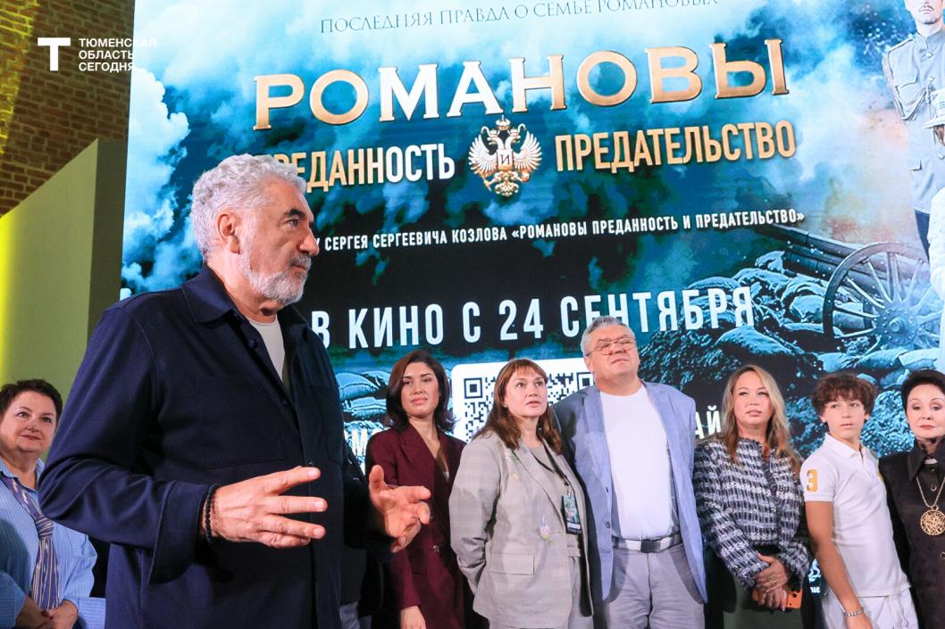 Фото с пресс-конференции до премьерного показа. Автор Денис Моргунов