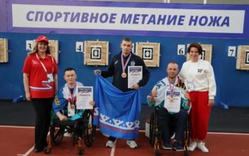 Тюменцы завоевали шесть медалей в метании ножа и плавании на Кубке полпреда