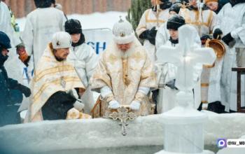 Александр Моор поздравил жителей Тюменской области с праздником Крещения