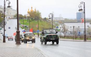 «Нам дороги эти позабыть нельзя!»: в Тюмени прошел автопробег памяти