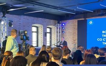 «Планировать ваше будущее без вас неправильно» – губернатор встретился с тюменской молодёжью