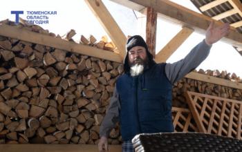 «Не мусор, а топливо»: печник из Тюмени раскрыл правила правильной топки печи