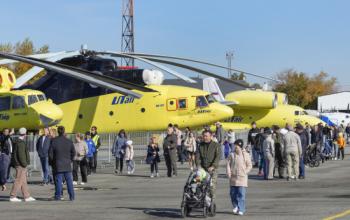 Более тысячи горожан собрались на авиа-шоу «Плехановские мили» в Тюмени