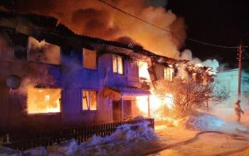 Ночью под Тобольском загорелся многоквартирный дом