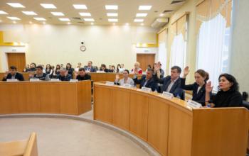 Почти 14 тысяч педагогов работают в сфере образования Тюмени 
